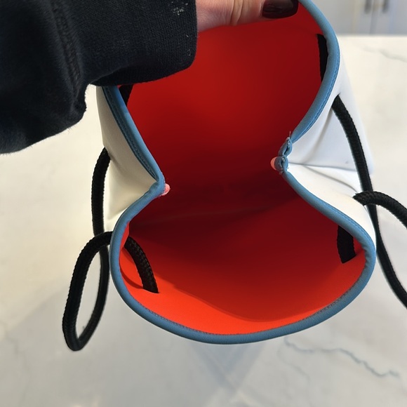 Triangl swimwear drawstring bag - Picture 3 of 3